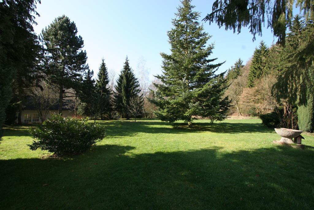 Park Hotel Am Schloss Ettringen  Esterno foto